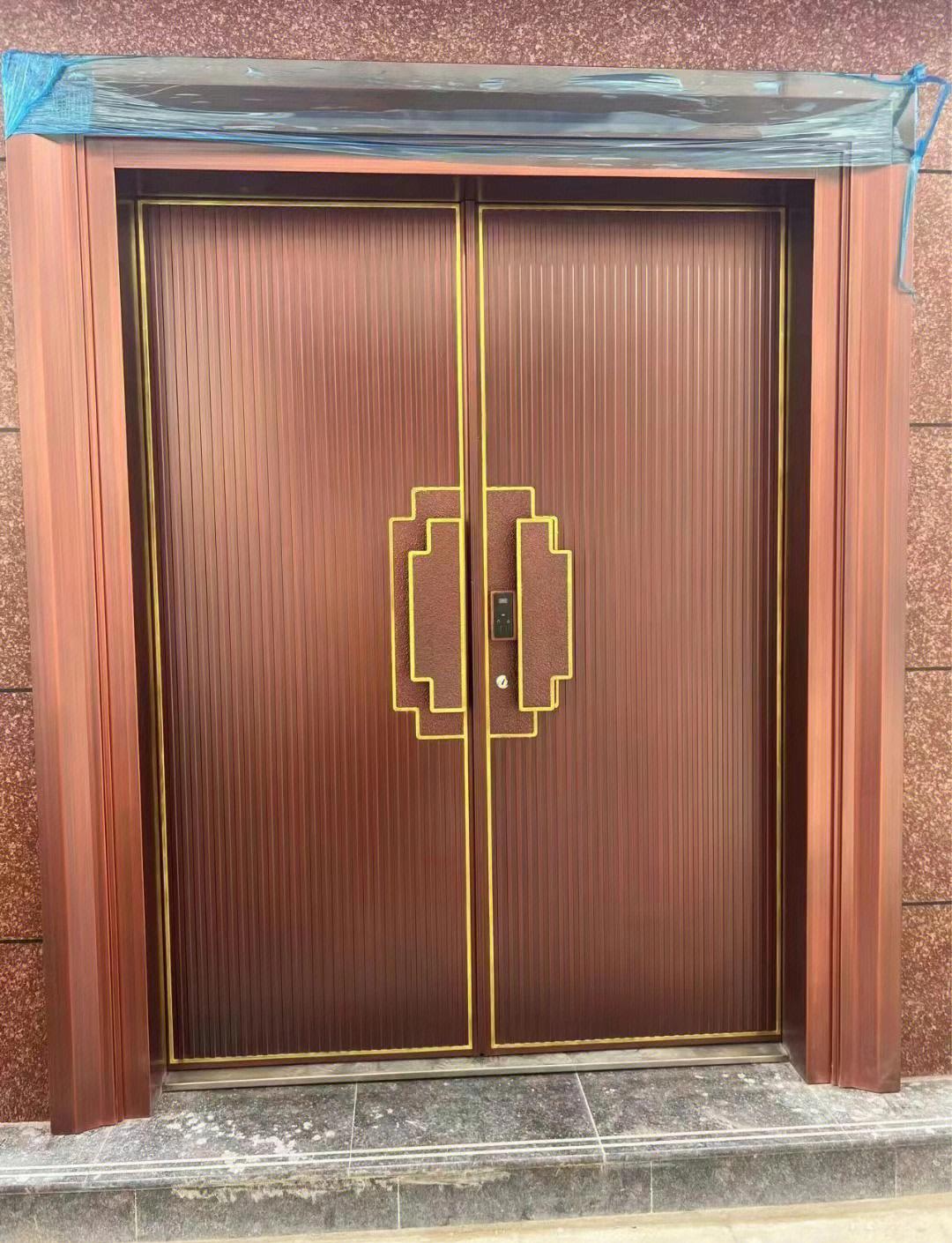 中式風銅門安裝前后對比